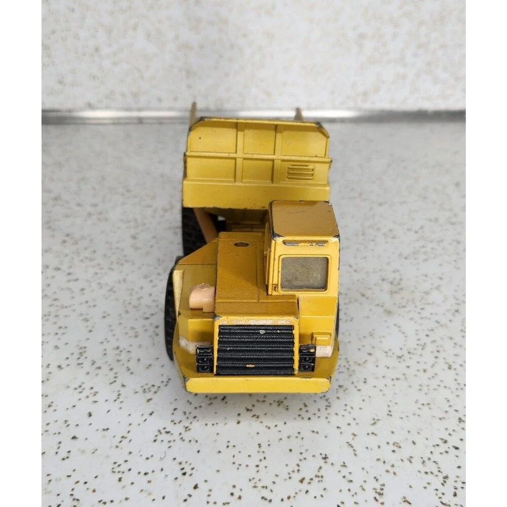 Ertl Mighty Movers 2431 1:50 Caterpillar D350D Articulated Dump Truck Die-Cast
